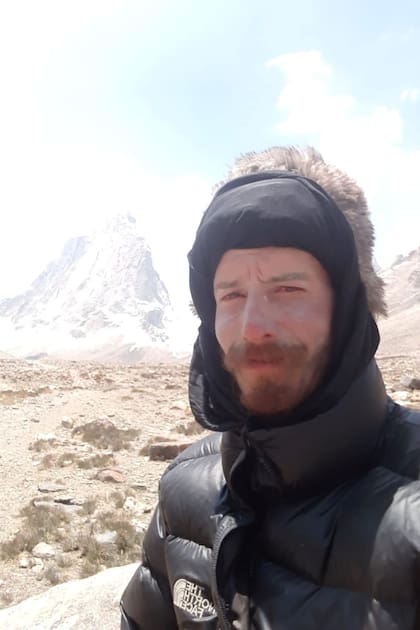 Matías Miño, de 40 años, espera poder seguir viajando en barco en los próximos meses