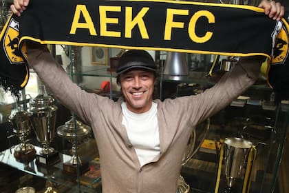 Matías Almeyda DT del AEK de Atenas