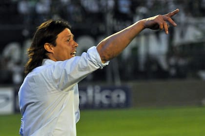 Matías Almeyda, el director técnico de Banfield en la campaña 2013/2014, consiguió otro ascenso, tras aquel de River en 2012.