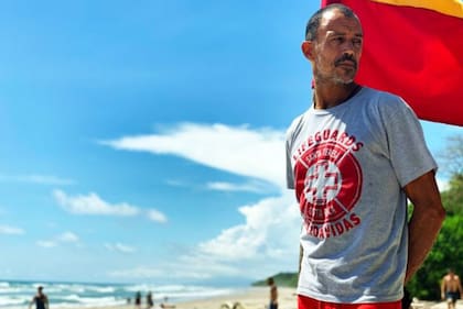 Matías Etchenique llegó atraído por las olas y nunca se fue de Santa Teresa.