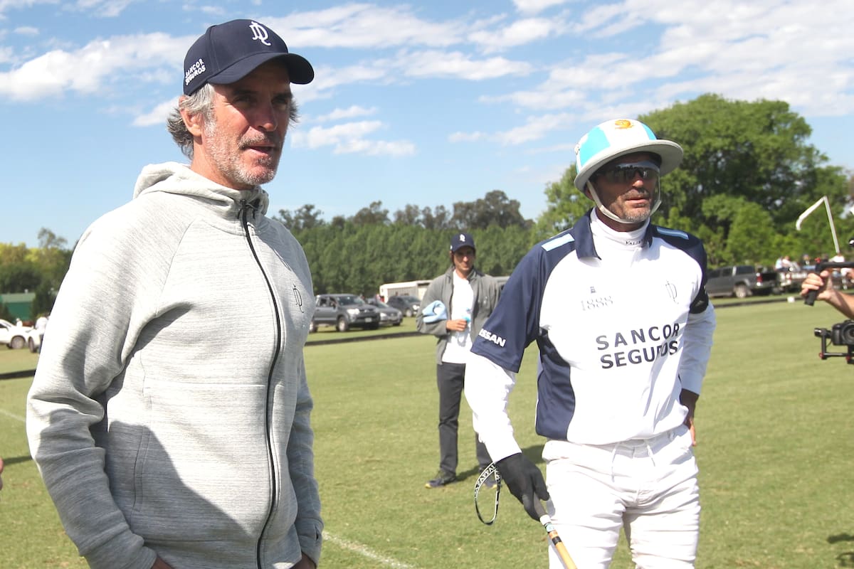 Matías Mac Donough con Adolfo Cambiaso: hoy es el coach de La Dolfina, pero hace 14 años fue rival