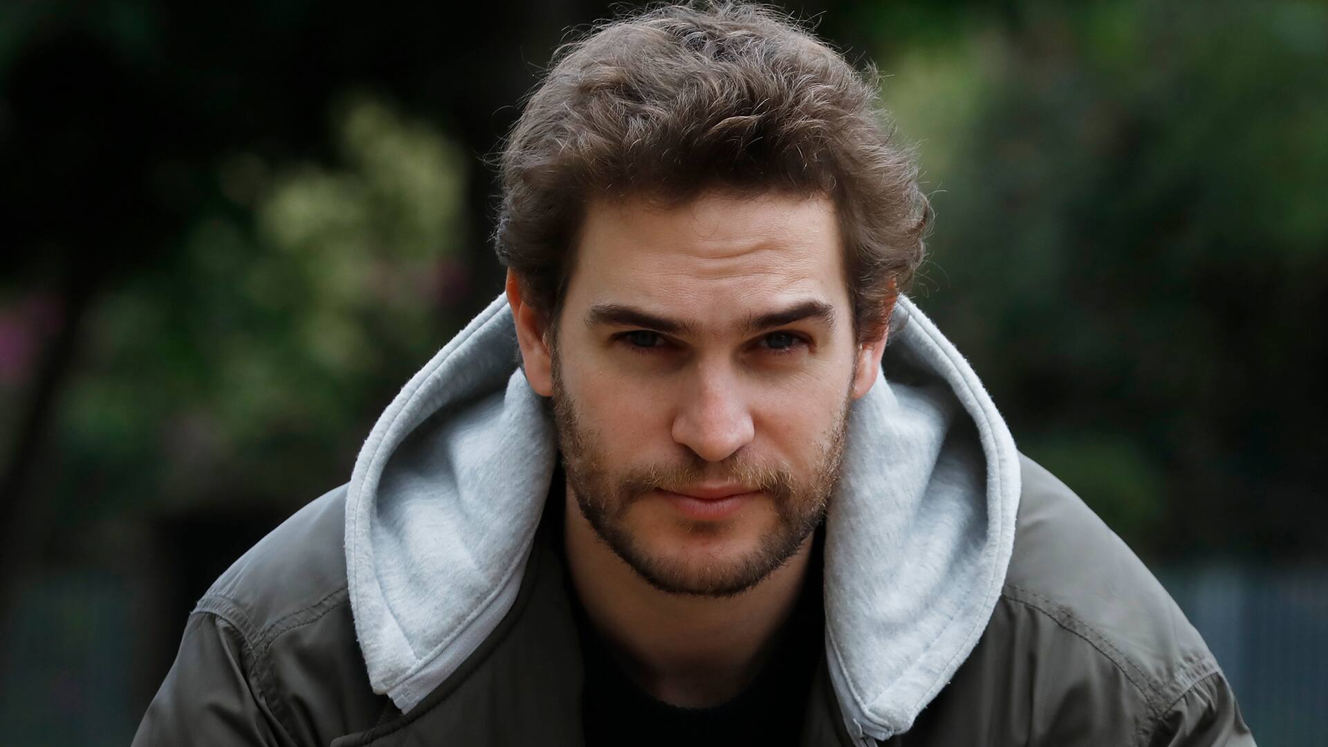 Matías Mayer brilla en Iosi, el espía arrepentido