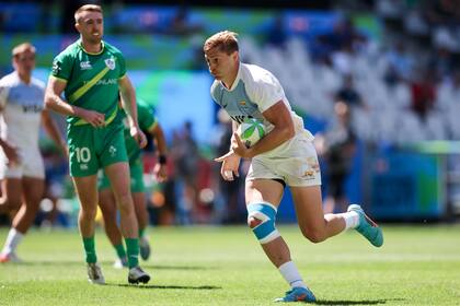 Matías Osadczuk en el duelo entre Los Pumas 7s e Iralanda en la semifinal del Seven de Ciudad del Cabo 2023/24