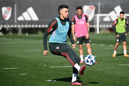 Matías Suárez, uno de los históricos a los que se les vence el contrato en diciembre