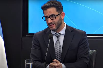 Matías Tombolini durante la conferencia de prensa