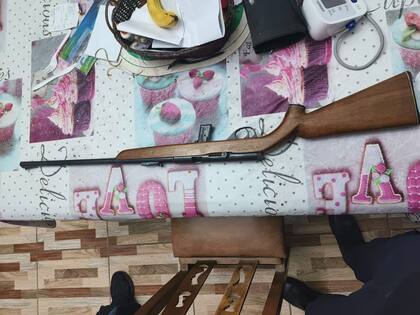 Mató a un ladrón con una carabina tras un intento de robo en su casa.