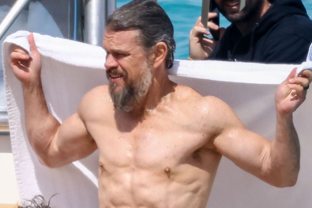 Matt Damon lució su figura en Italia