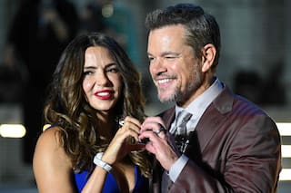 De la lluvia de corazones de Matt Damon y Luciana Barroso en Corea al look Matrix de Charlize Theron
