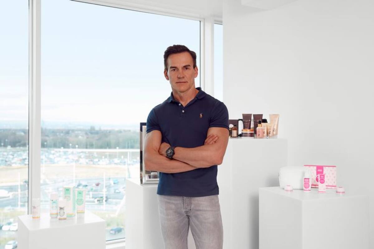 Matt Moulding, fundador de The Hut Group, le regaló a sus empleados 1300 dólares en acciones