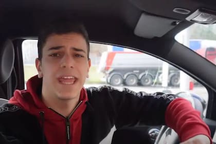 Matteo Di Pietro hizo un reto viral y tras el accidente murió un nene de cinco años (Captura video)