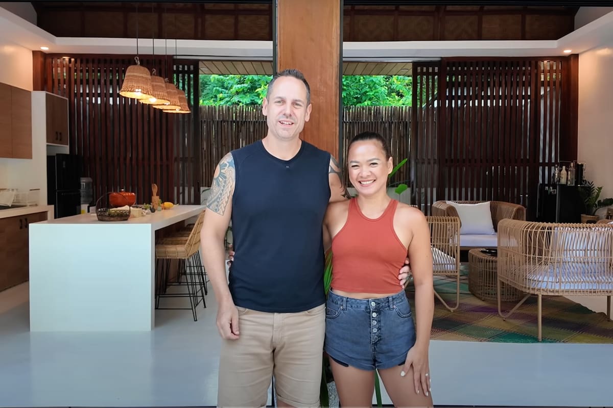 Matthew Straight y April Pasilang construyeron una casa sustentable en una isla por menos de 85.000 dólares