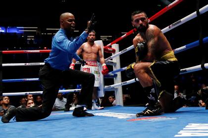 Matthysse mira a su rincón, sin respuestas