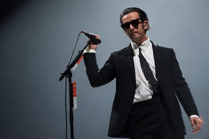 Matty Healy, dela banda 1975