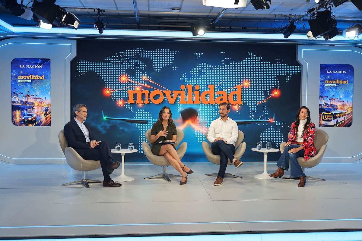 Mauricio Canineo (Pirelli), Carla Quiroga (LA NACION), Manuel Frías (Kavak) y Eli Frías (Uber)