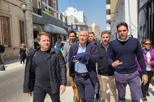 Mauricio Macri, durante la recorrida por San Nicolás