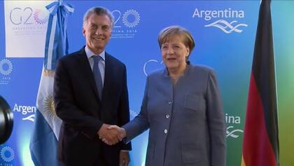 Mauricio Macri, en Davos, con Angela Merkel