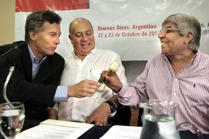Mauricio Macri, Hugo Moyano y Jerónimo Benegas encabezan un acto en la escuela lorenzo miguel de UATRE, 22 de octubre de 2012