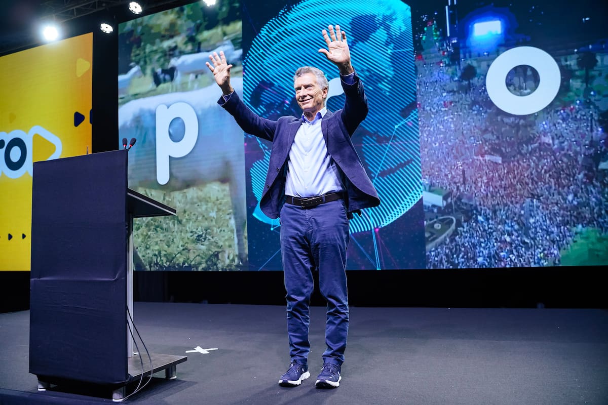 Mauricio Macri inauguró este viernes su gira "Próximo Paso" con una cumbre en Chaco y reuniones con gobernadores radicales