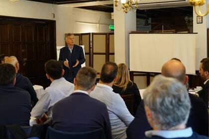 Mauricio Macri inauguró su escuela para intendentes junto a Diego Valenzuela y Joaquín de la Torre