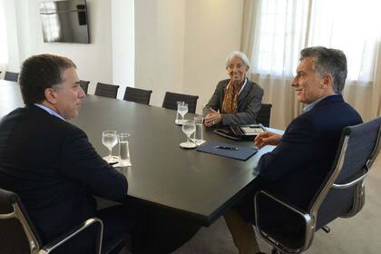 Mauricio Macri, Nicolás Dujovne y Christine Lagarde