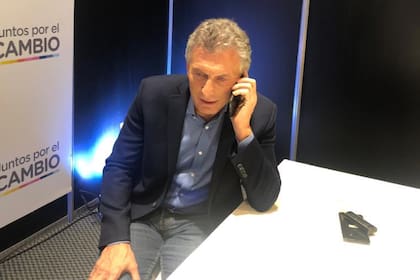 Mauricio Macri saludo a Alberto Fernández por su triunfo en los comicios con un breve llamado telefónico