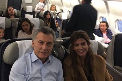 Mauricio Macri utilizó aviones oficiales en la campaña