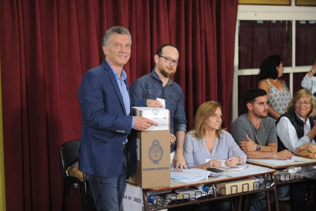 Mauricio Macri voto en Juncal 3131, en la escuela 16 de Palermo