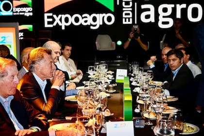 En la tradicional cena de Expoagro los empresarios pidieron mejorar la competitividad