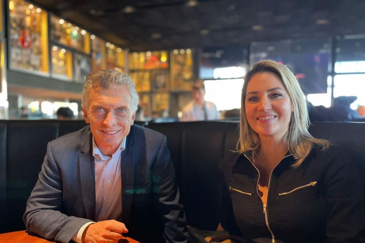 Mauricio Macri y Carolina Losada, durante un encuentro en Rosario en agosto pasado