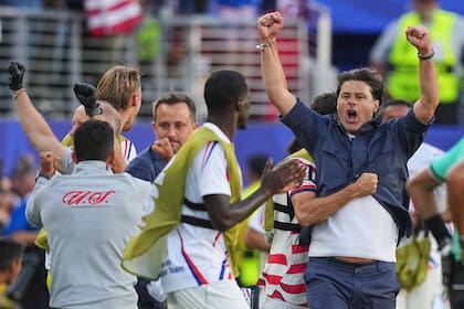 Mauricio Pochettino celebró el triunfo de Estados Unidos en 16avos de final pero remarcó que se siente "200% argentino"