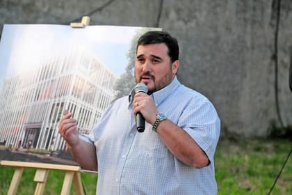 Mauricio Salvatierra: “Lo que nos costó al principio fue trabajar con la diferencia horaria. De entrada y creo que de manera inconsciente, tratamos de que ellos se adapten a nuestro horario y que corran horas para que estén en sintonía con nosotros. Sin embargo, con el tiempo, nos dimos cuenta de que no era la manera correcta y reinventamos los modelos de delivery para poder trabajar con la diferencia horaria”