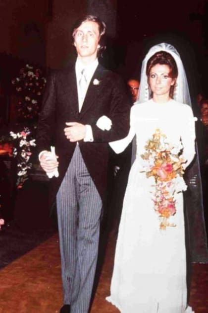 Maurizio y Patrizia se casaron en 1972, aún ante la negativa de Rodolfo Gucci, padre del novio, que sospechaba que su nuera fuera una trepadora cazafortunas