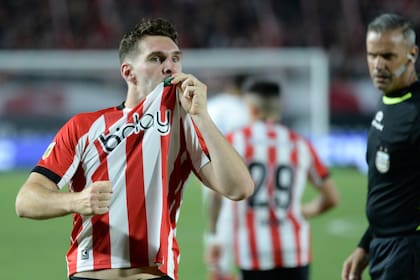 Mauro Boselli, campeón de la Copa Libertadores en 2009, volvió a Estudiantes y empezó con goles en todos los partidos