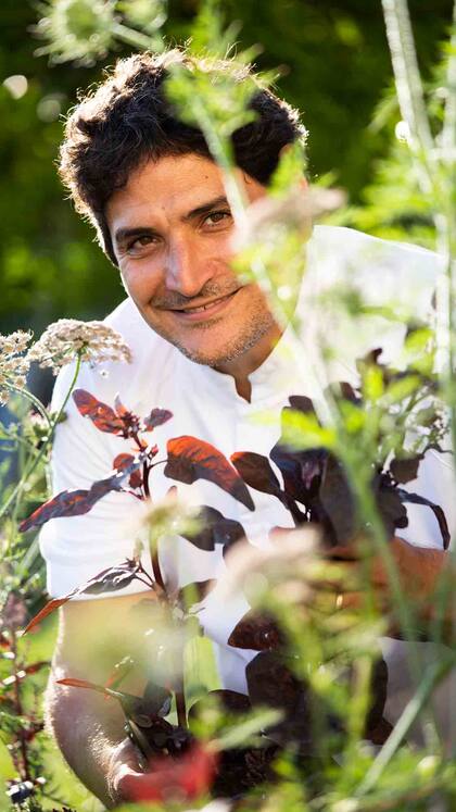 Colagreco: "El cambio que hicimos no es solo un cambio conceptual o comercial es un cambio para decir algo profundo, de sensibilizarnos y de ver la naturaleza como un todo"