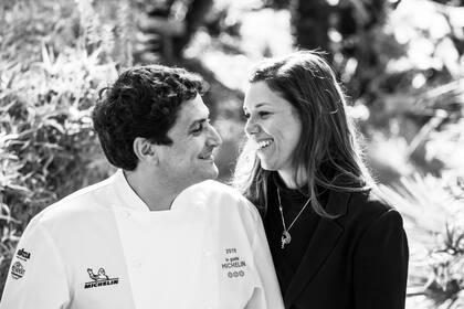 Mauro Colagreco y la carioca Julia Ramos, su esposa, dan vida juntos a uno de los mejores proyectos gastronómicos del mundo.