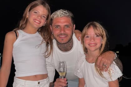 Mauro Icardi debería reunirse con sus hijas el martes 11, pero Wanda Nara aseguró que las niñas no quieren que esté presente la China Suárez (Foto: Instagram/@mauroicardi)