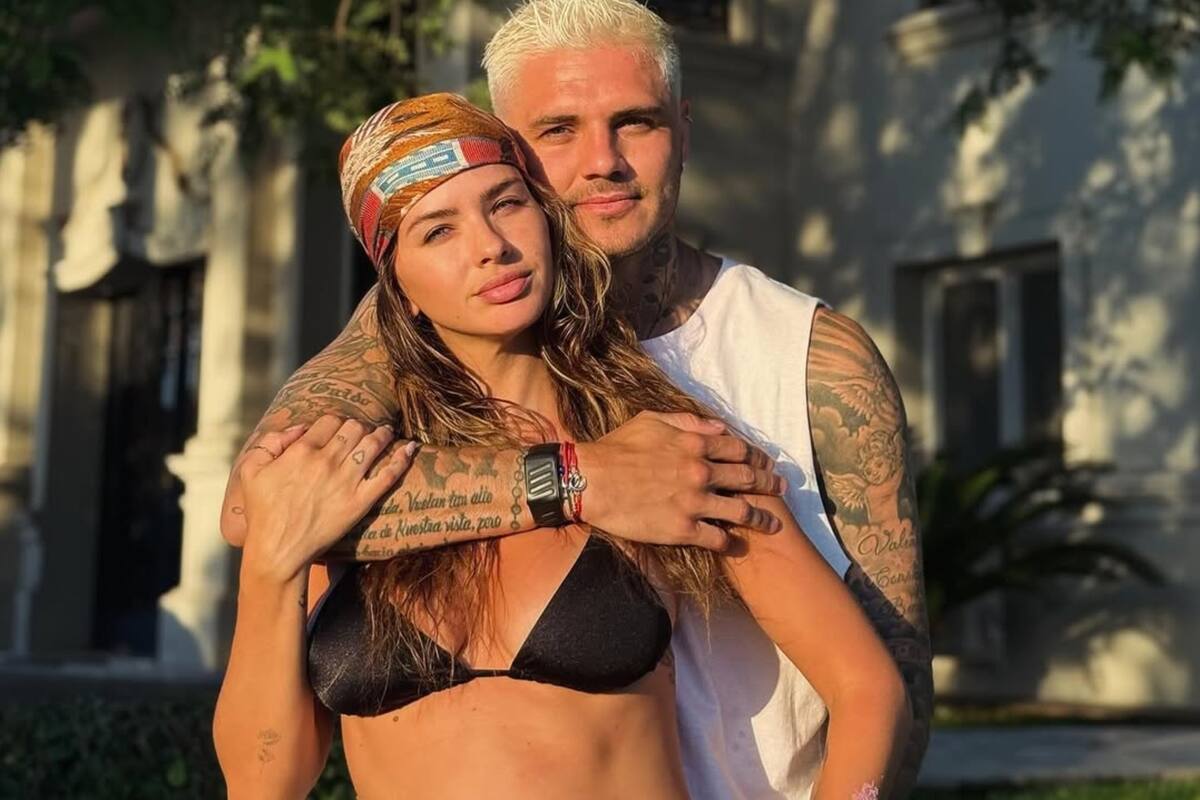 Mauro Icardi y la China Suárez aprovecharon el día libre para sacarse fotos en una pileta