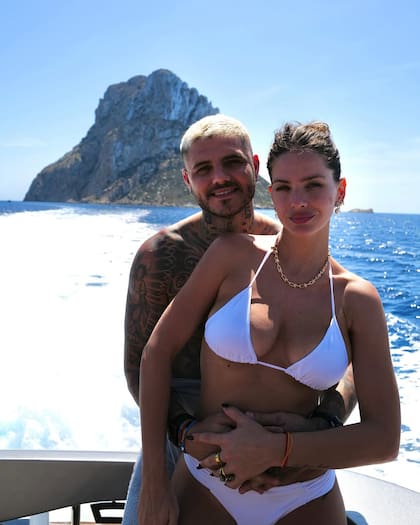 Mauro Icardi y la China Suárez presumen su amor en las redes sociales (Foto: Instagram @sangrejaponesa)