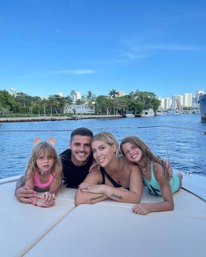 Mauro Icardi y Wanda Nara tuvieron dos hijas juntos, Isabella de 8 años y Francesca de 9 (Foto: Instagram @wanda_nara)