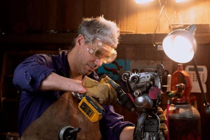 Mauro Keltu comenzó soldando esculturas como hobby en pleno aislamiento