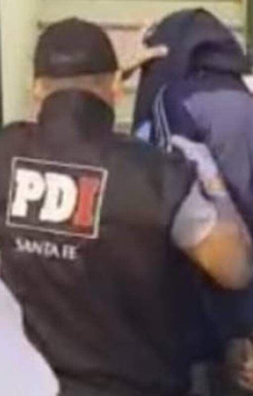 Mauro "Oreja" Díaz, en el momento de ser arrestado por cuatro homicidios