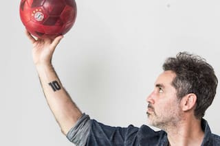 El ex futbolista que se tatuó el 10 de Maradona