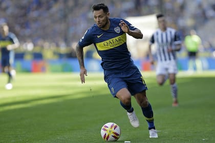 Mauro Zárate, la referencia en el ataque de Boca frente a Estudiantes
