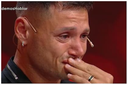 Mauro Zárate lloró al recordar a su papá, Rolo (Fuente: Captura de Video)