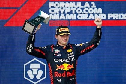Max Verstappen comenzó el Gran Premio de Miami en el noveno puesto y lo ganó con autoridad