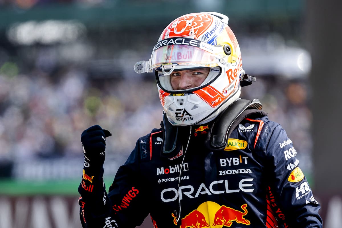 Max Verstappen consiguió la pole en Silverstone segundos después de que Lando Norris había llegado al primer puesto y bajaban la bandera a cuadros.