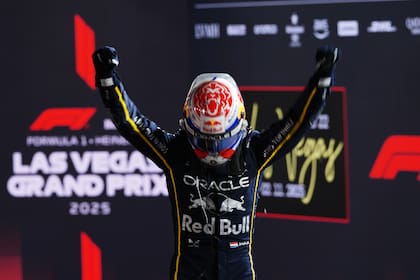 Max Verstappen, de Red Bull, ganó el Gran Premio de Las Vegas y todavía sueña con el título