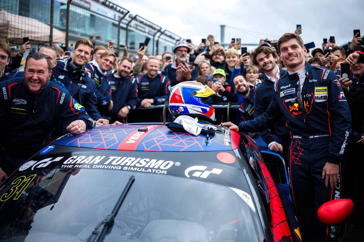 Max Verstappen festejó con una Ferrari de GT3: un piloto que apuesta todo a ganador