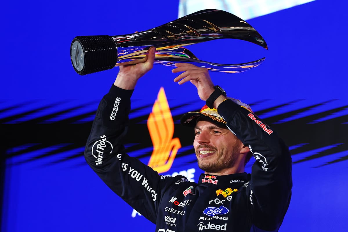 Max Verstappen, ganador en Singapur; fue su primera victoria en ese trazado (Photo by Mark Thompson/Getty Images)