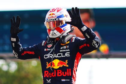 Max Verstappen ganó su décima carrera consecutiva y reescribió la historia de la Fórmula 1